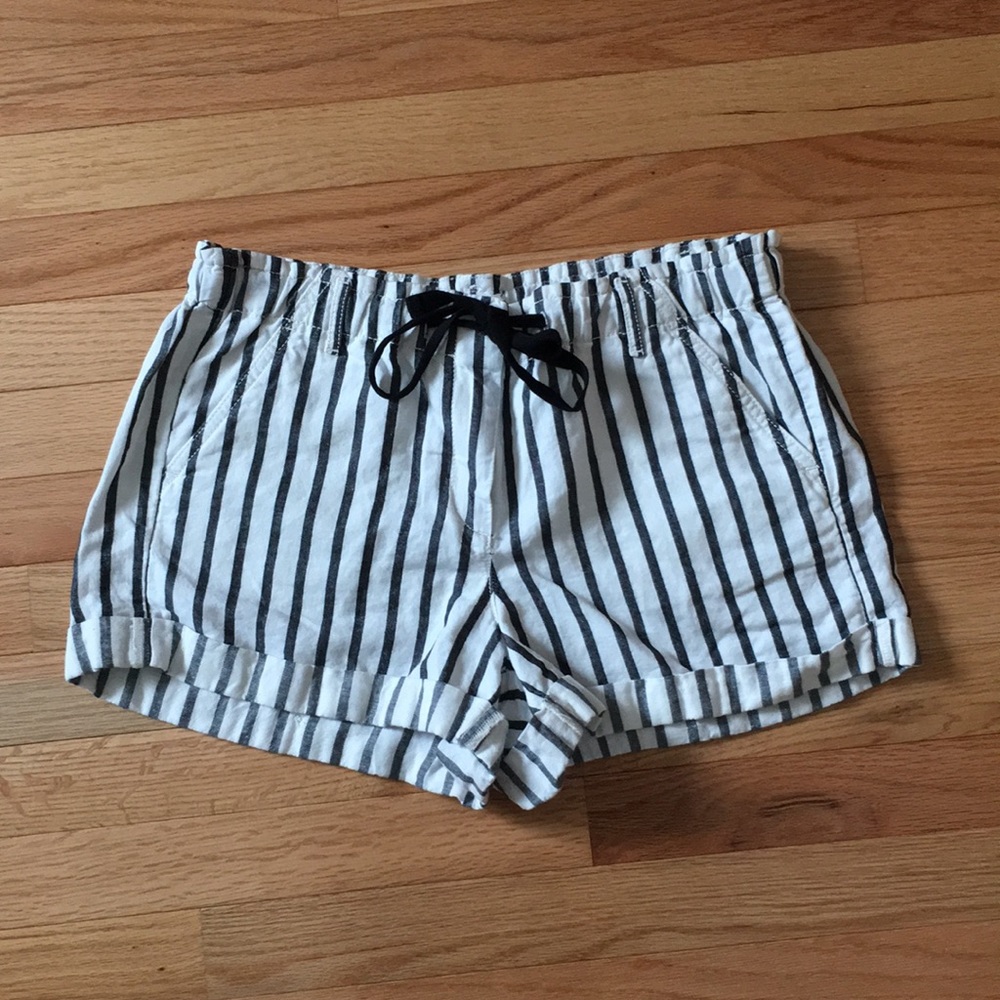 Lou & Grey shorts